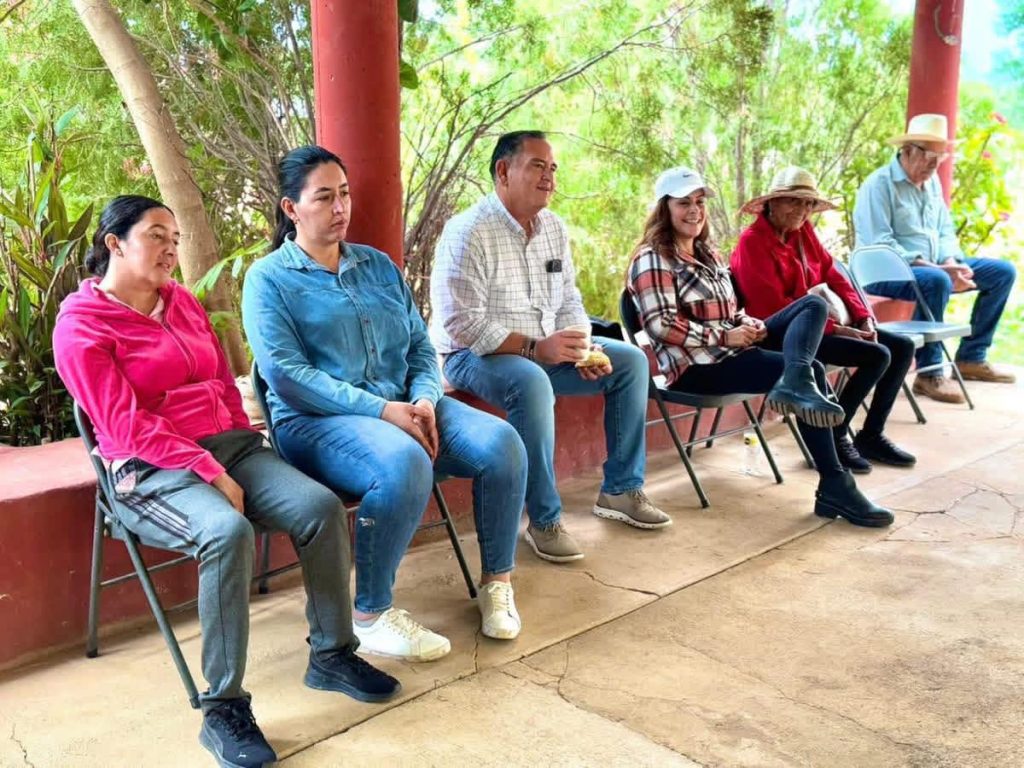 “El XV Ayuntamiento de Los Cabos a través de la Dirección de Desarrollo Social atiende a las y los habitantes de la comunidad del El Sauzal en CSL” 11 595754222 1174412424868819 1589634669464938790 n