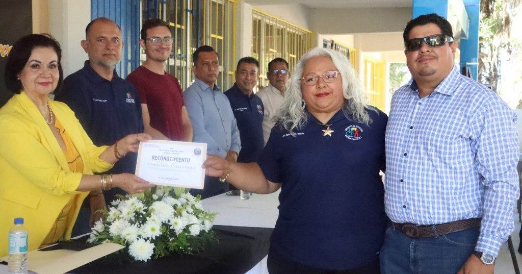 El CAM 10 de Todos Santos recibió de manera oficial el nombre de “María Oralia Fernández Torres”, 24 678212259 1547504067422539 8357747569931253437 n