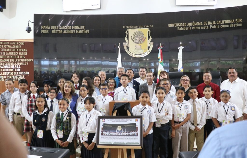 Reconoce Gobierno del Estado participación de la niñez en Parlamento Infantil 14 5ef4bd7d 8ef0 488f b1fd ae7c534df54f 1024x654 1