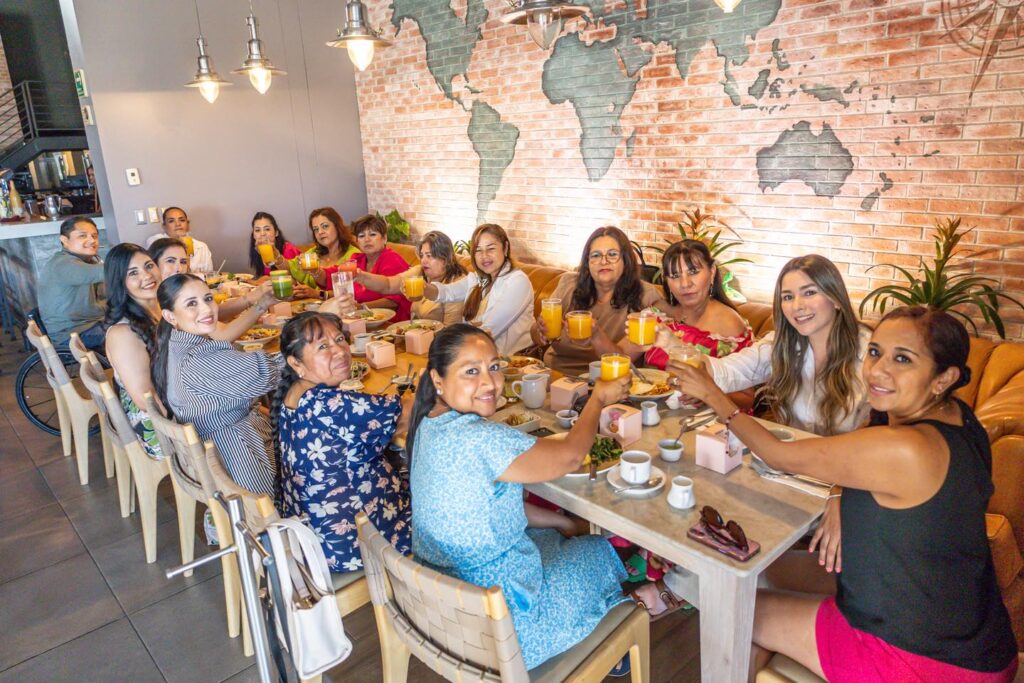 IMDIS festeja a las madres trabajdoras deL instituto 27 700063828 1389457169875234 7373036164234416721 n