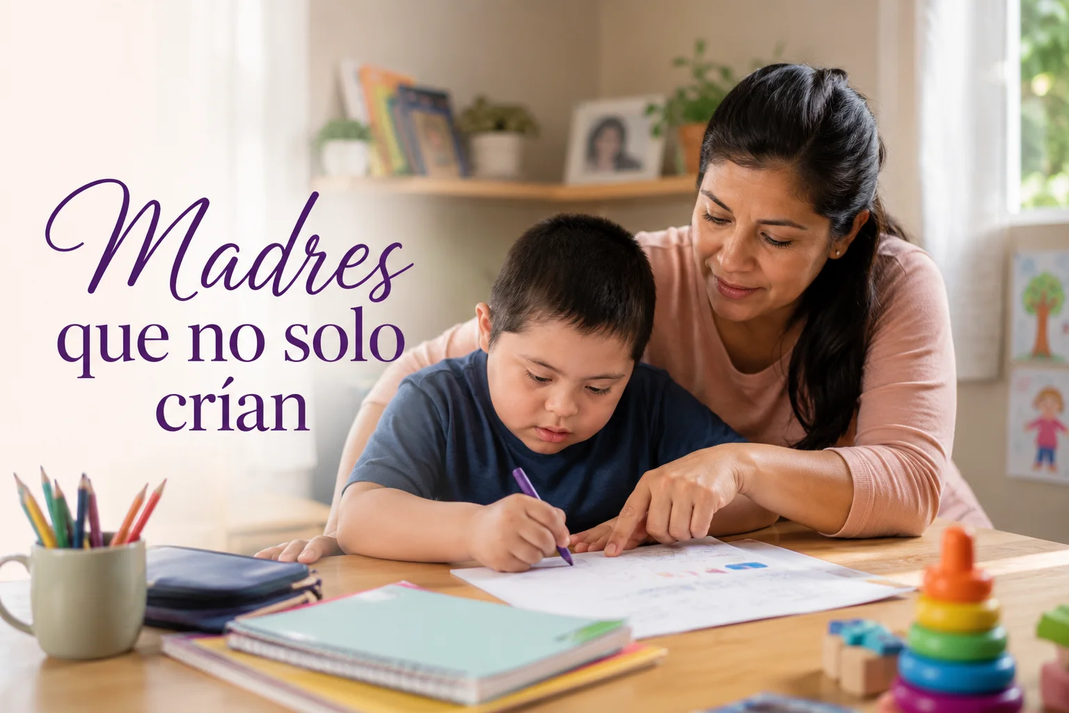 Madres que no solo crían. Madre ayudando con paciencia a su hijo con discapacidad durante una actividad escolar en casa.